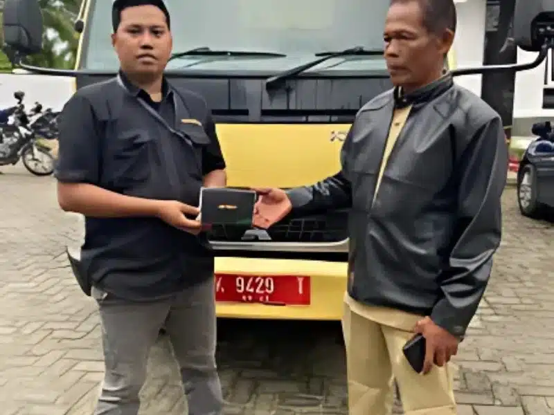foto gps tracker truck bandung